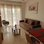 La Veranda Sea View * Ларнака