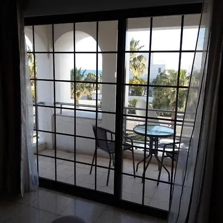 La Veranda Sea View * Larnaca