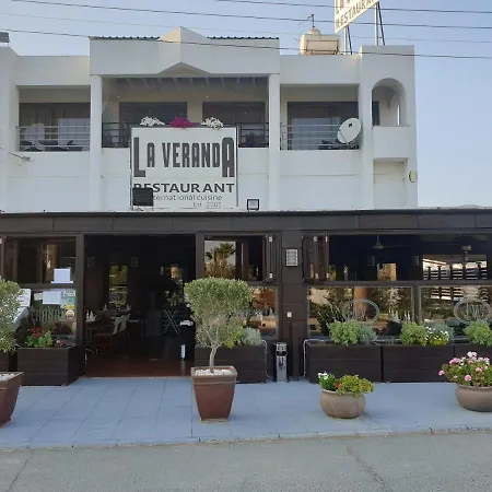 La Veranda Sea View Апартаменты *