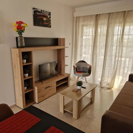 La Veranda Sea View Apartment Larnaca
