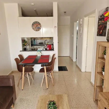La Veranda Sea View Apartment Larnaca