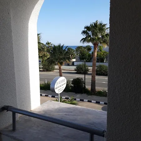 La Veranda Sea View *