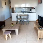 La Veranda Sea View * Λάρνακα