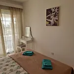 La Veranda Sea View * Λάρνακα